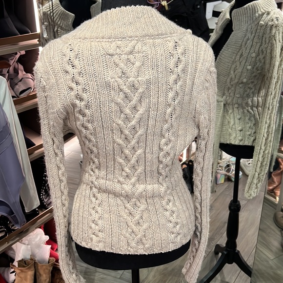Chunky knit cropped cardigan - Picture 2 of 8